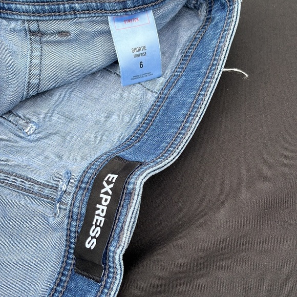 Express Denim Jean shorts, size 6 - Picture 2 of 2